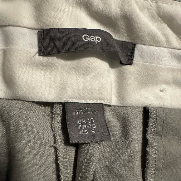 Gap Women’s Cuffed Dress Pants - Picture 3 of 6